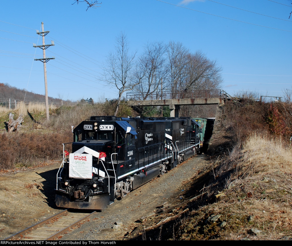 DDRV 2006 leads 2021's "Toys For Tots" train at WASS MP 58.61